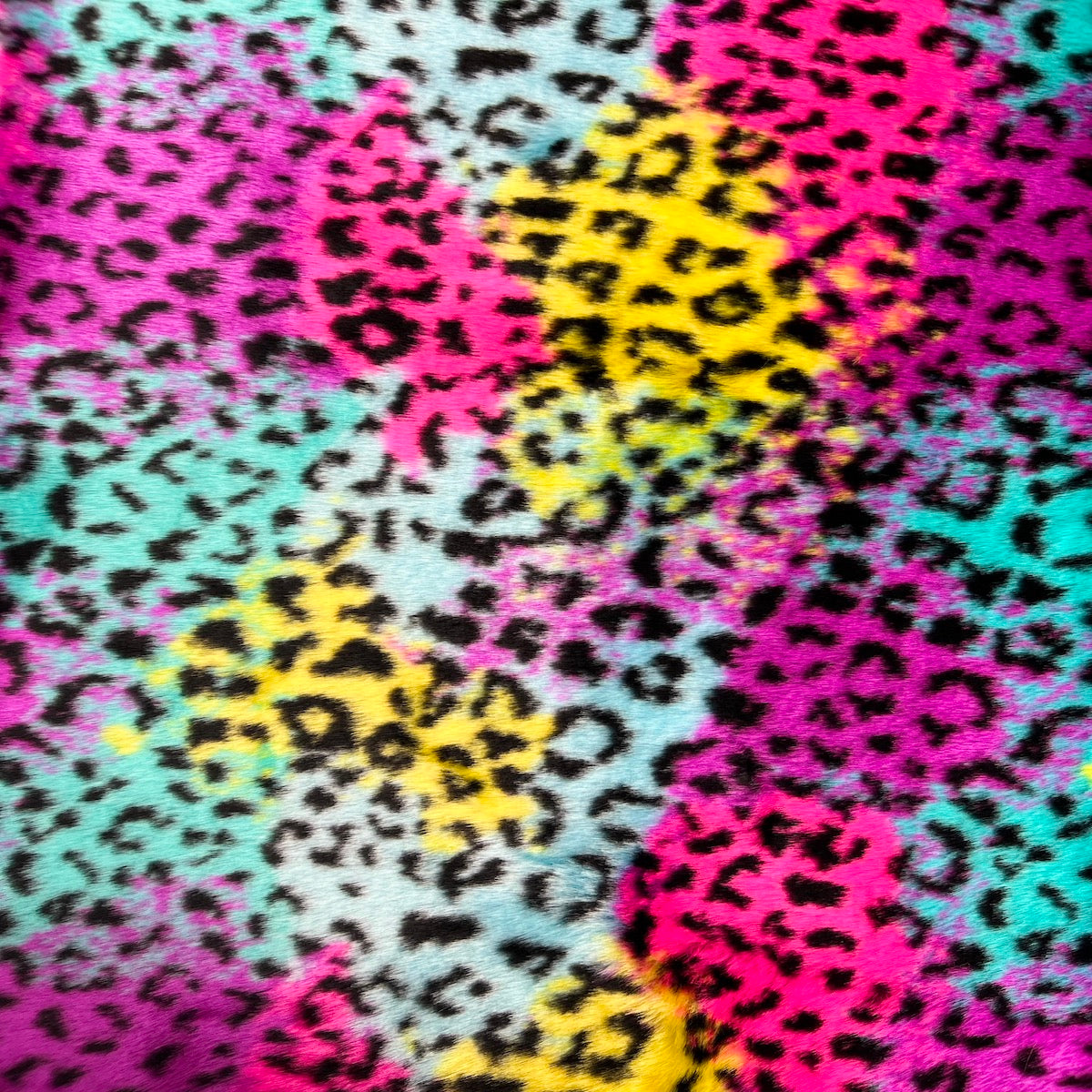 Beige Leopard Motif Wallpaper in Caramel