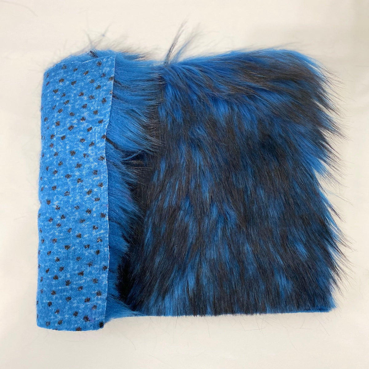 Faux Fake Fur Arctic Alaskan Husky Long Pile Fabric ICE BLUE Sold by the  Yard 64 Width DIY Costume Accessories Blankets Clothing 